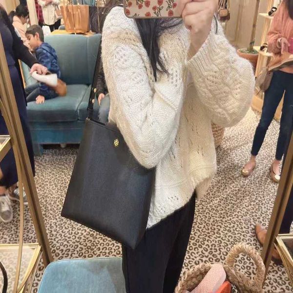 designer luxury women bag torys handbag tb fashion inclined shoulder bags versatile purses tories burchs totes large capacity saddle coal wa
designer luxury women bag torys handbag tb fashion inclined shoulder bags versatile purses tories burchs totes large capacity saddle coal wa