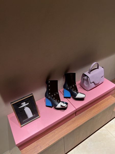 2023 european and american boots catwalk high heel thick heel square head rivet mid sleeve personality casual color matching women's ma, Black
2023 european and american boots catwalk high heel thick heel square head rivet mid sleeve personality casual color matching women's ma, Black