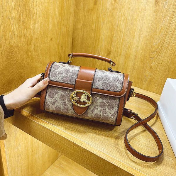 2023 trendy brand fashion a woman's bag women's small hand laohua carriage armpit high grade cross body square one shoulder
2023 trendy brand fashion a woman's bag women's small hand laohua carriage armpit high grade cross body square one shoulder