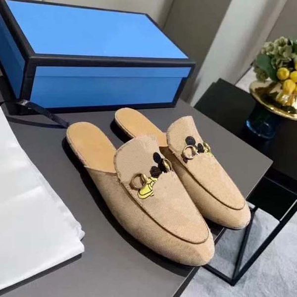 luxury slipper designer sandal italy brand slides women slippers flat bottom flip flop sneakers boots casual shoe by 9 0123, Black
luxury slipper designer sandal italy brand slides women slippers flat bottom flip flop sneakers boots casual shoe by 9 0123, Black