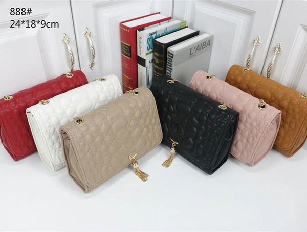 european and american fashion evening bags stone pattern one-shoulder bag lid buckle chain bag tassel crossbody bags
european and american fashion evening bags stone pattern one-shoulder bag lid buckle chain bag tassel crossbody bags