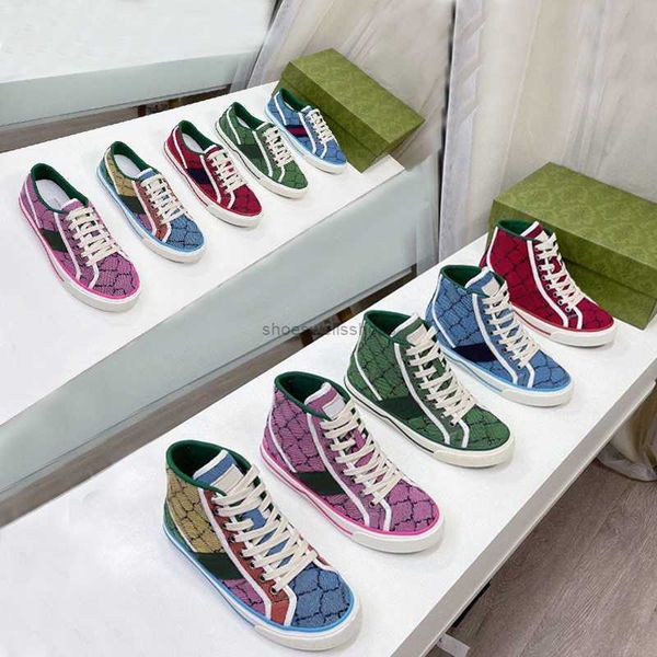 men high casual shoes women leather lace-up sneaker fashion designer boot basketball running trainers 1977 letters loafers woman flat gym, Black
men high casual shoes women leather lace-up sneaker fashion designer boot basketball running trainers 1977 letters loafers woman flat gym, Black