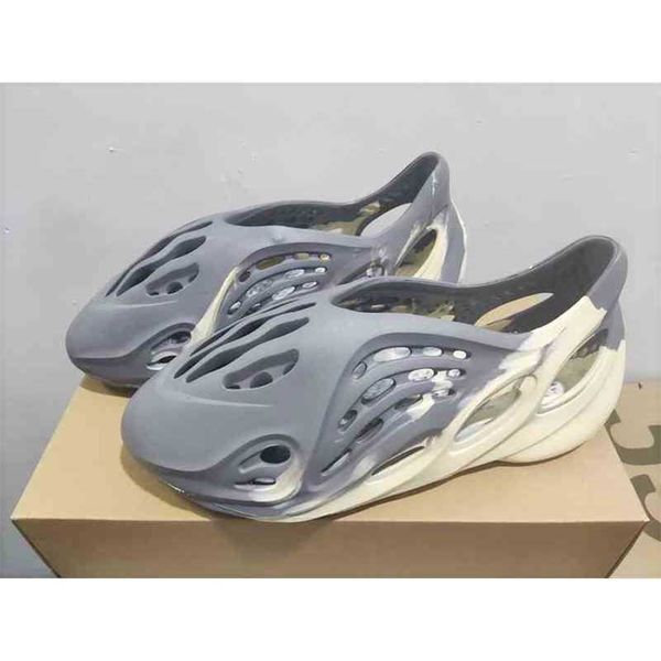 fashion kanyes yeesys moon slipper gray slide foam ararat bone women slippers mineral blue sandals orange sandal desert sand resin earth bro, Black
fashion kanyes yeesys moon slipper gray slide foam ararat bone women slippers mineral blue sandals orange sandal desert sand resin earth bro, Black