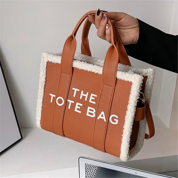 luxury designer the tote bags for women pu leather branded hand shoulder bags female large crossbody handbags 2022, Red;black
luxury designer the tote bags for women pu leather branded hand shoulder bags female large crossbody handbags 2022, Red;black