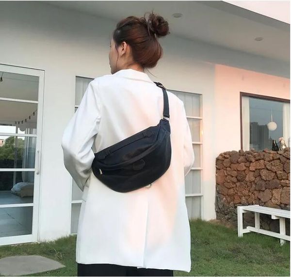 designer waist bags cowhide genuine leather luxury cross body newes handbag famous bumbag fashion shoulder bag brown bum fanny pack three st
designer waist bags cowhide genuine leather luxury cross body newes handbag famous bumbag fashion shoulder bag brown bum fanny pack three st
