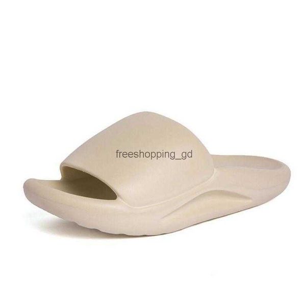2023 slipper summer men women foam runner beach slipper graffiti triple black white slide shoes outdoor indoor slippers slides sand iflq
2023 slipper summer men women foam runner beach slipper graffiti triple black white slide shoes outdoor indoor slippers slides sand iflq