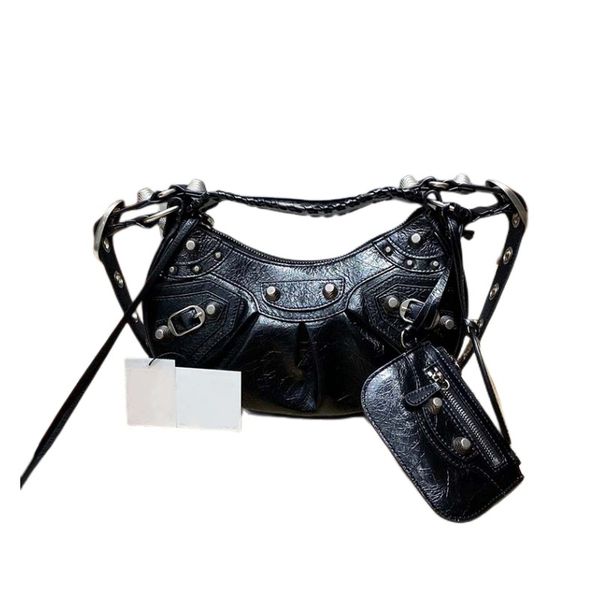 designers handbag luxurys bag handbags ladies chain shoulder patent leather evening bags cross body totes chest pack lady tote chains purse
designers handbag luxurys bag handbags ladies chain shoulder patent leather evening bags cross body totes chest pack lady tote chains purse