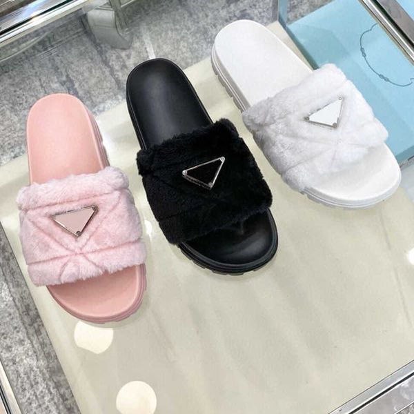 slippers the new triangle flat bottom wool slippers outside versatile fashion open toed, Black
slippers the new triangle flat bottom wool slippers outside versatile fashion open toed, Black