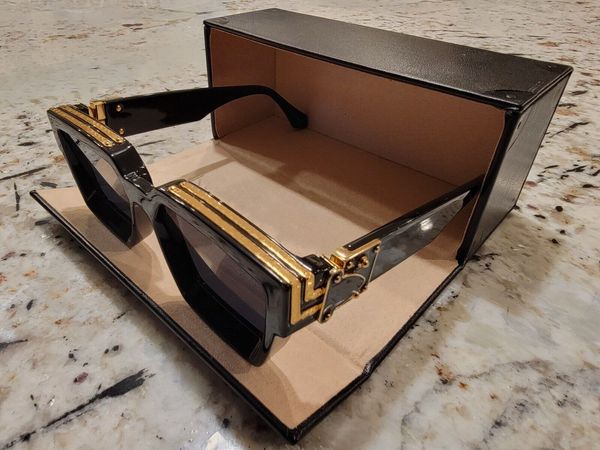 luxury 1.1 millionaires sunglases men women full frame vintage designer millionaire 1.1 sunglasses men millionaire black logo made in italy, White;black
luxury 1.1 millionaires sunglases men women full frame vintage designer millionaire 1.1 sunglasses men millionaire black logo made in italy, White;black