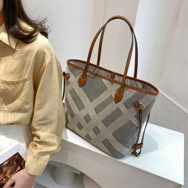 evening bags women handbag shoulder shopping bag purse canvas genuine leather classic letter hardware beach totes bags
evening bags women handbag shoulder shopping bag purse canvas genuine leather classic letter hardware beach totes bags