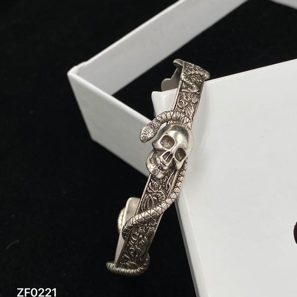 vintage bangles carved snake skull braceles skeleton men women opening couple party street bracelet mb1 --03 hiphop rock jewelry gifts, Black
vintage bangles carved snake skull braceles skeleton men women opening couple party street bracelet mb1 --03 hiphop rock jewelry gifts, Black