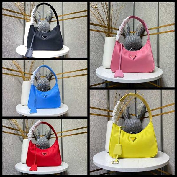 2022 shoulder bag man womens luxurys designers bags handbags hobo purses lady handbag crossbody channel totes fashion wallet bag
2022 shoulder bag man womens luxurys designers bags handbags hobo purses lady handbag crossbody channel totes fashion wallet bag