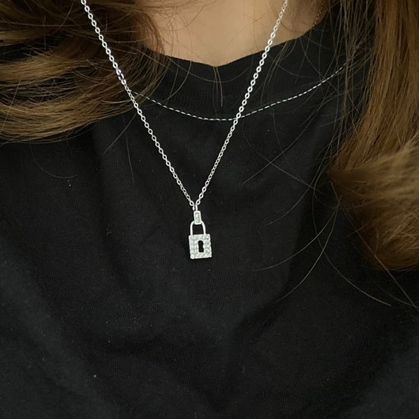designer classic lock head pendant necklace fashion womens sterling silver necklace jewelry on the neck valentine day gift for girlfriend ac
designer classic lock head pendant necklace fashion womens sterling silver necklace jewelry on the neck valentine day gift for girlfriend ac