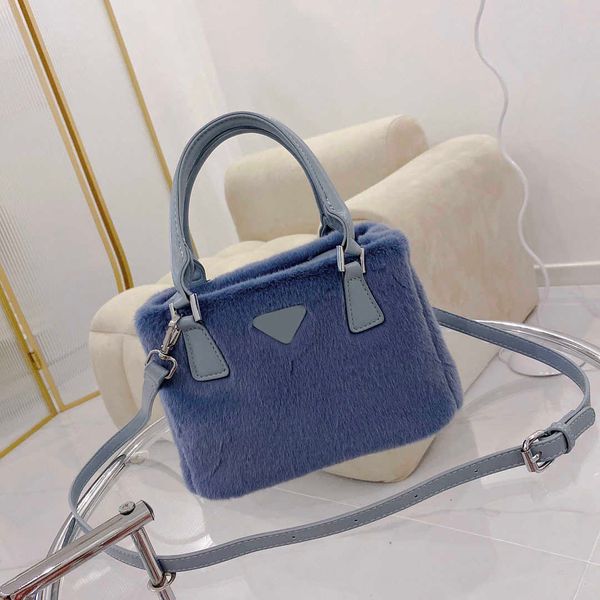 designer luxury women the tote bag fashion versatile handbags shoulder crossbody bags purse telfars totes large capacity saddle wallets 7a w
designer luxury women the tote bag fashion versatile handbags shoulder crossbody bags purse telfars totes large capacity saddle wallets 7a w
