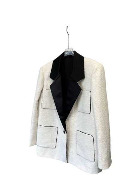 women's outerwear & coatswide versionclassic black and white color block, Black;brown
women's outerwear & coatswide versionclassic black and white color block, Black;brown