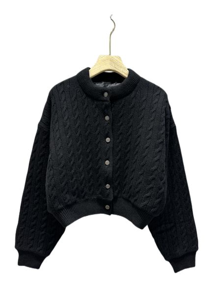 women's outerwear & coatswool silhouette short cotton jacket has a delicate texture, Black;brown
women's outerwear & coatswool silhouette short cotton jacket has a delicate texture, Black;brown