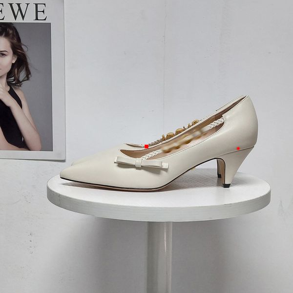 2023 dress shoes small fragrance light mouth single shoes women's color matching french thick heel baotou back empty high heels with bo, Black
2023 dress shoes small fragrance light mouth single shoes women's color matching french thick heel baotou back empty high heels with bo, Black