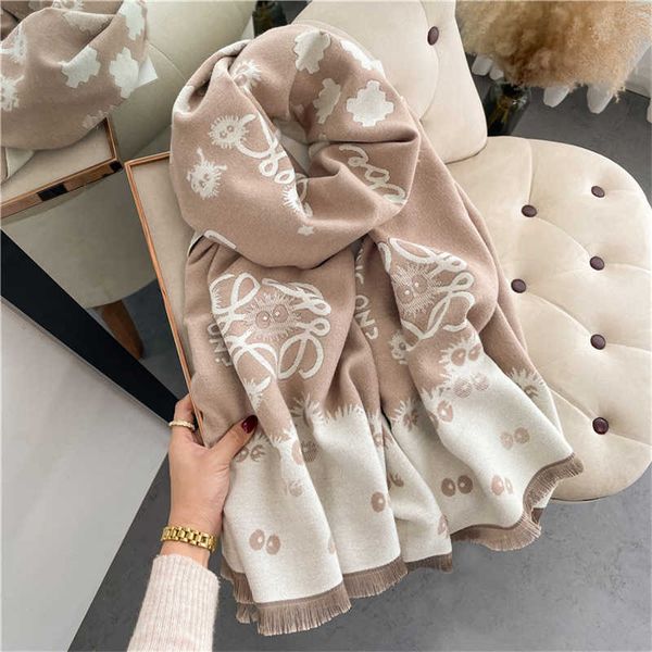 scarves hat glove suit scarf fashion luxury brand flower cashmere women's winter thickened warm tassel shawl famous digner, Blue;gray
scarves hat glove suit scarf fashion luxury brand flower cashmere women's winter thickened warm tassel shawl famous digner, Blue;gray