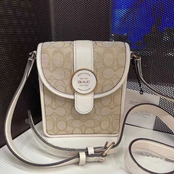2023 trendy brand fashion a woman's bag olai's new one shoulder msenger coating old flower small square lonnie female
2023 trendy brand fashion a woman's bag olai's new one shoulder msenger coating old flower small square lonnie female