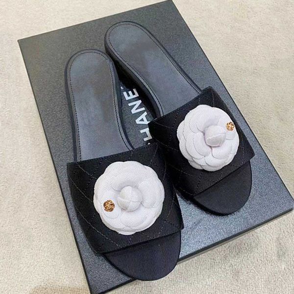 sandals designer camellia flower slippers women sandalias summer lazy shoes ladies ins low heels metal camellia floral slides mujer 2022 t22, Black
sandals designer camellia flower slippers women sandalias summer lazy shoes ladies ins low heels metal camellia floral slides mujer 2022 t22, Black