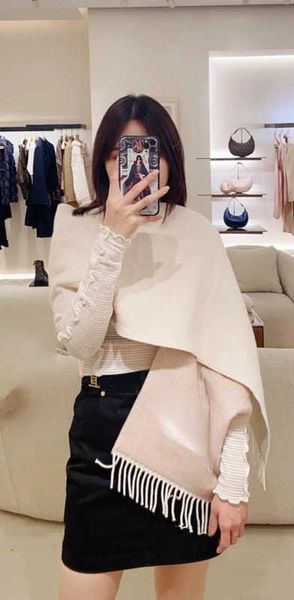 brand women's cape designer design 22 new double sided two color cashmere scarf women's korean fashion tassel shawl multiple color, Black
brand women's cape designer design 22 new double sided two color cashmere scarf women's korean fashion tassel shawl multiple color, Black