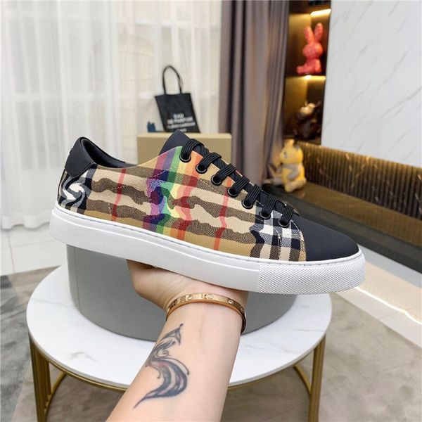 2022 new designer casual shoes stripe sneakers men women vintage sneaker platform trainer season shades flats trainers brand classic outdoor, Black
2022 new designer casual shoes stripe sneakers men women vintage sneaker platform trainer season shades flats trainers brand classic outdoor, Black