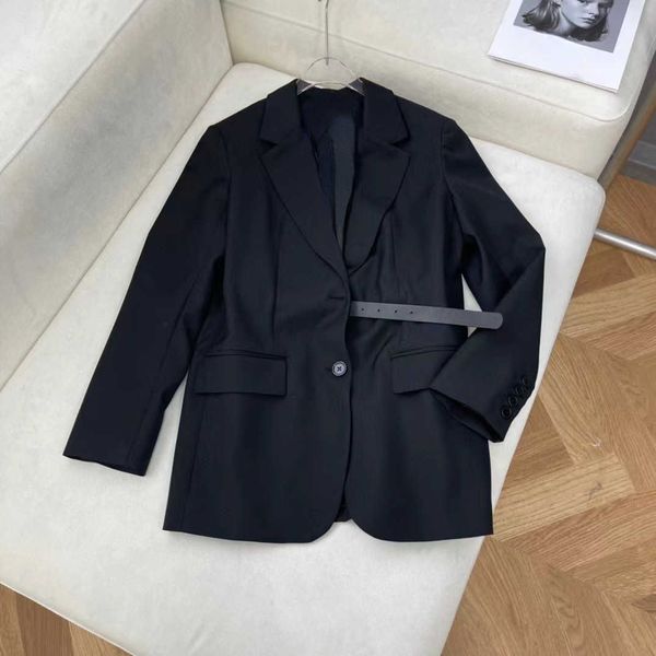 women's jackets new fashion style in autumn and winter triangle small standard waist, Black;brown
women's jackets new fashion style in autumn and winter triangle small standard waist, Black;brown