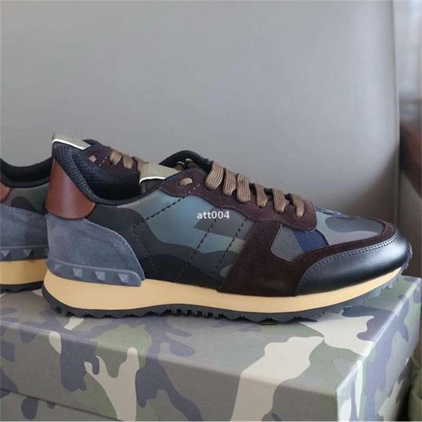 men rockrunner camouflage designer shoes luxury sneakers genuine leather flats casual rivet sneaker mens qu valentinoes valentinoity icy, Black
men rockrunner camouflage designer shoes luxury sneakers genuine leather flats casual rivet sneaker mens qu valentinoes valentinoity icy, Black