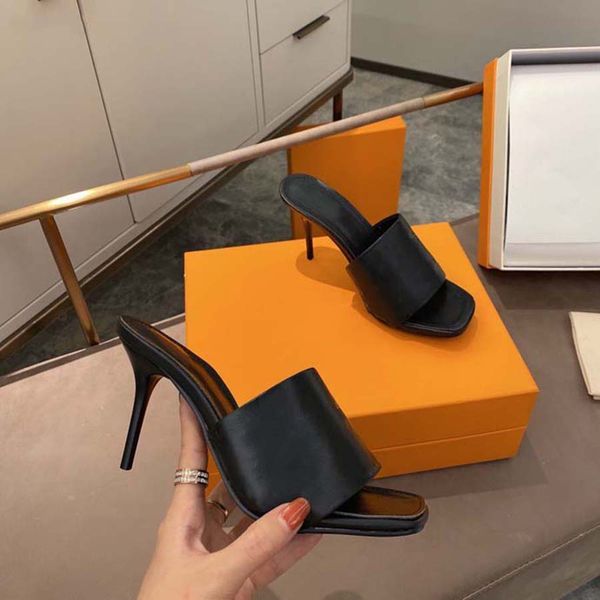 classics luxury brand sandals designer shoes fashion slides high heels floral brocade genuine leather high-heeled women shoes sandal by 9 07, Black
classics luxury brand sandals designer shoes fashion slides high heels floral brocade genuine leather high-heeled women shoes sandal by 9 07, Black