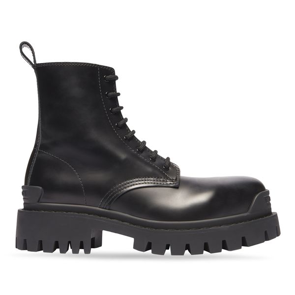 bb-strike 20mm black cattle boots rubber effect cow leather front and back brand logo print large round head/lace-up boot
bb-strike 20mm black cattle boots rubber effect cow leather front and back brand logo print large round head/lace-up boot
