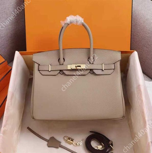 luxury designers fashion bag 25cm women totes shoulder bags with stamped lock lady genuine leather plain bag066666
luxury designers fashion bag 25cm women totes shoulder bags with stamped lock lady genuine leather plain bag066666