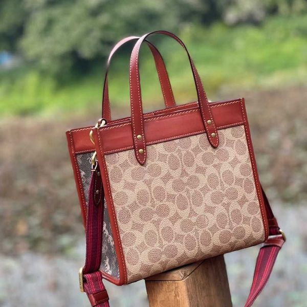 2023 trendy brand fashion a woman's bag orlai women's new field tote shopping caramel color collage portable bag
2023 trendy brand fashion a woman's bag orlai women's new field tote shopping caramel color collage portable bag