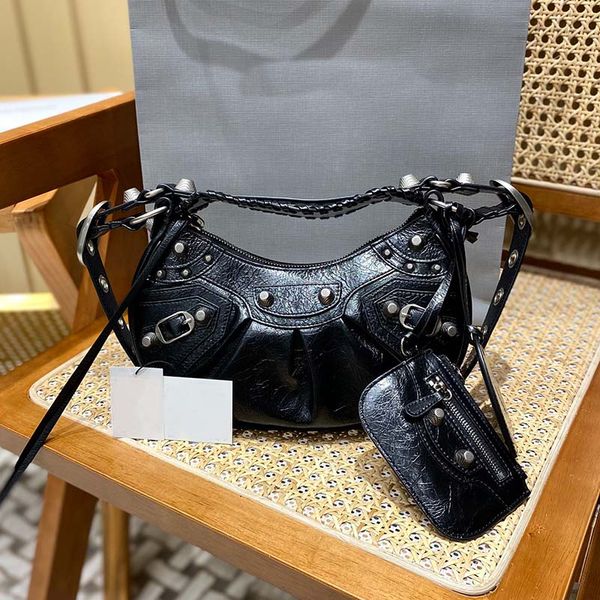 5a designer telfars luxury crossbody shoulder bags women fashion leather handbags cross body satchels tote bag messenger designers belt bag
5a designer telfars luxury crossbody shoulder bags women fashion leather handbags cross body satchels tote bag messenger designers belt bag