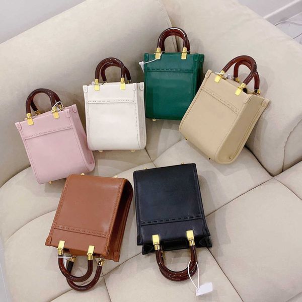 mini tote handbag designer bags women amber handle luxurys handbags shoulder messenger crossbody clutch lady purse 221209
mini tote handbag designer bags women amber handle luxurys handbags shoulder messenger crossbody clutch lady purse 221209
