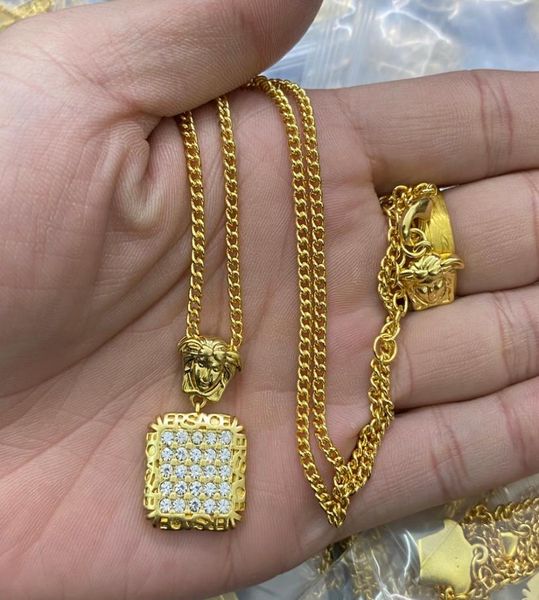 fashion new designed pendants cuba thick chain necklace banshee medusa head portrait 18k gold plated women039s ladies necklaces5462764, Silver 
fashion new designed pendants cuba thick chain necklace banshee medusa head portrait 18k gold plated women039s ladies necklaces5462764, Silver