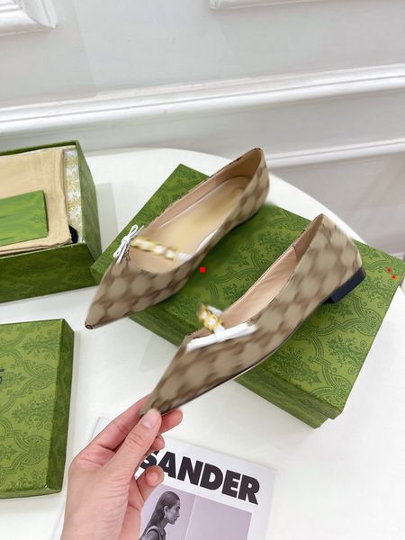 2023 designer high heels dress shoes sneakers sneaker women luxury glitter rivets triple black white patent leather suede party womens weddi
2023 designer high heels dress shoes sneakers sneaker women luxury glitter rivets triple black white patent leather suede party womens weddi