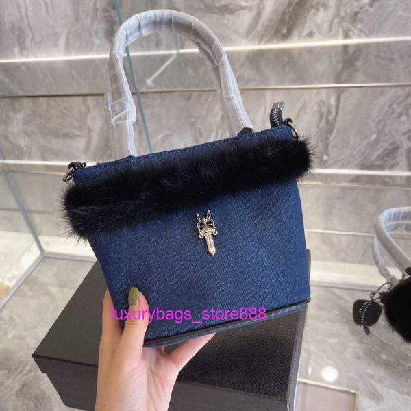the factory sells 90% off handbags eaply 2023 new winter croce cabbage basket bag middle ancient one shoulder crossbody mink bucket leather
the factory sells 90% off handbags eaply 2023 new winter croce cabbage basket bag middle ancient one shoulder crossbody mink bucket leather