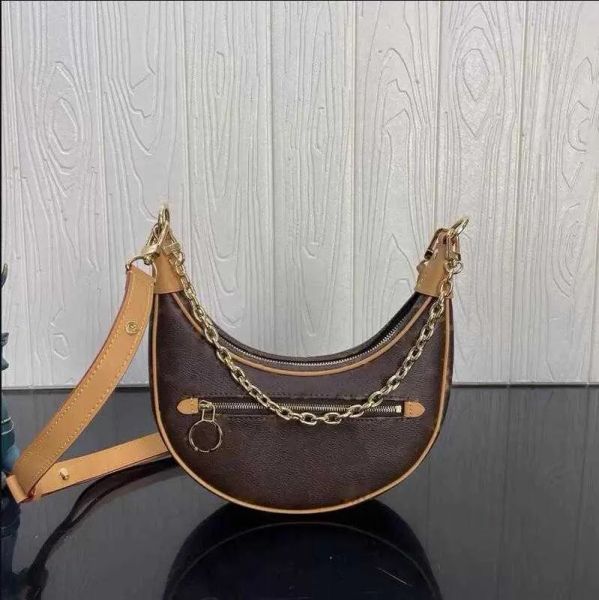 niche design mini bags retro cylinder shoulder messenger pillow bag floral leather cross body woman bag size, Black;red
niche design mini bags retro cylinder shoulder messenger pillow bag floral leather cross body woman bag size, Black;red