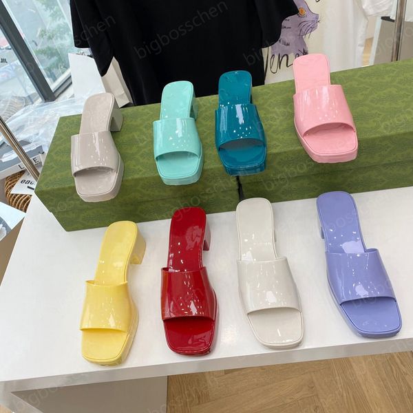 designer slippers women's one-line flip-flops classic fashion luxury brand summer rubber candy color low heel anti-slip waterproof home, Black
designer slippers women's one-line flip-flops classic fashion luxury brand summer rubber candy color low heel anti-slip waterproof home, Black