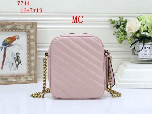 women designer gold chain shoulder bag leather stripe hobo crossbody bag chest pack tote handbags purse messenger clutch bags
women designer gold chain shoulder bag leather stripe hobo crossbody bag chest pack tote handbags purse messenger clutch bags