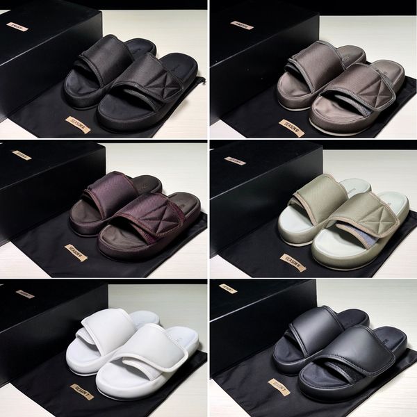 2022 slipper season 6 slide black white green embroidery waterproof men women fashion outdoor slide with shoes box and dust bag
2022 slipper season 6 slide black white green embroidery waterproof men women fashion outdoor slide with shoes box and dust bag