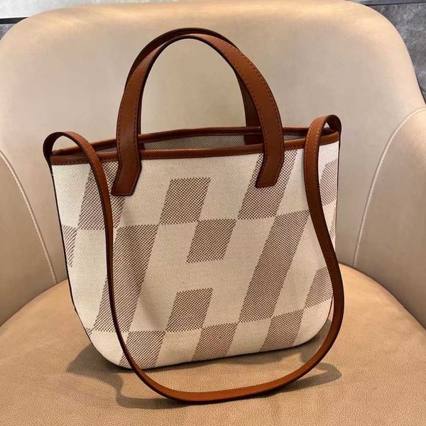evening bags autumn 2022 new twill h letter vertical canvas tote handbag fashion trend one shoulder crossbody bag women
evening bags autumn 2022 new twill h letter vertical canvas tote handbag fashion trend one shoulder crossbody bag women
