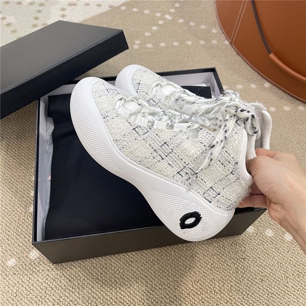 luxury design boots channel fashion women retro decoration winter warm snow non slip high heel martin knight tassel casual socks boots 09-00, Black
luxury design boots channel fashion women retro decoration winter warm snow non slip high heel martin knight tassel casual socks boots 09-00, Black