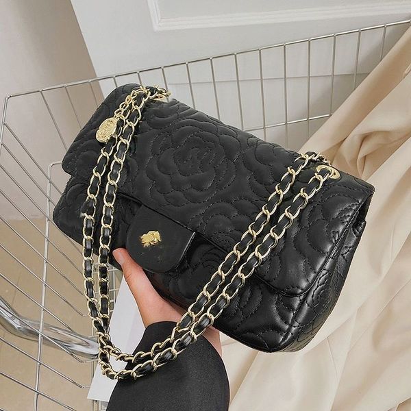 luxurys designer bags classical flower series womens shoulder bags banquet shopping wedding leisure business bag 2022 25. 16 .9cm
luxurys designer bags classical flower series womens shoulder bags banquet shopping wedding leisure business bag 2022 25. 16 .9cm