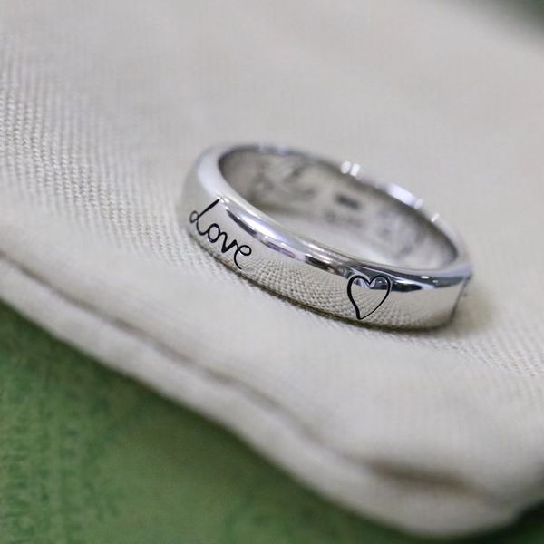 fashion 925 silver designer love heart rings for mens womens snake rings couples wedding ringss men women designers g5772
fashion 925 silver designer love heart rings for mens womens snake rings couples wedding ringss men women designers g5772
