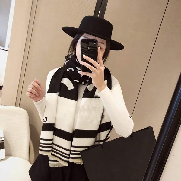 warm 2022 imitation cashmere scarf for women luxury brand winter shawl wraps thick blanket square tassel stoles echarpe pashmina 35ow mde9, Blue;gray
warm 2022 imitation cashmere scarf for women luxury brand winter shawl wraps thick blanket square tassel stoles echarpe pashmina 35ow mde9, Blue;gray