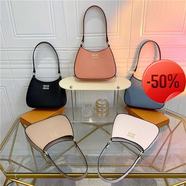 new clutch bags for women one shoulder with texture women's refrhing 2022 new style small and versatile one high-end fashion armpit
new clutch bags for women one shoulder with texture women's refrhing 2022 new style small and versatile one high-end fashion armpit