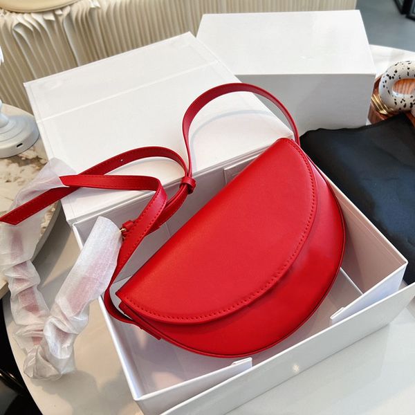 designer bag women's fashion luxury classic style leather button shiny leather bag women's small bag bag crossbody bag shoulder ba
designer bag women's fashion luxury classic style leather button shiny leather bag women's small bag bag crossbody bag shoulder ba