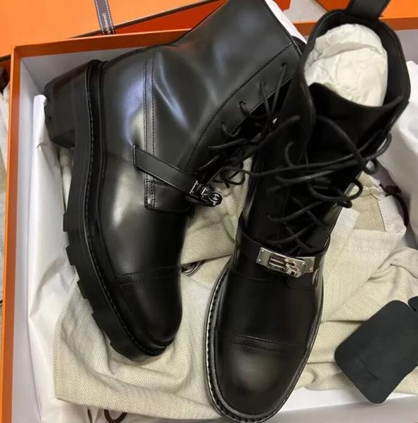 winter luxury designer funk women ankle boots black white calfskin leather palladium-plated kelly buckle motorcycle booties chunky sole lady
winter luxury designer funk women ankle boots black white calfskin leather palladium-plated kelly buckle motorcycle booties chunky sole lady