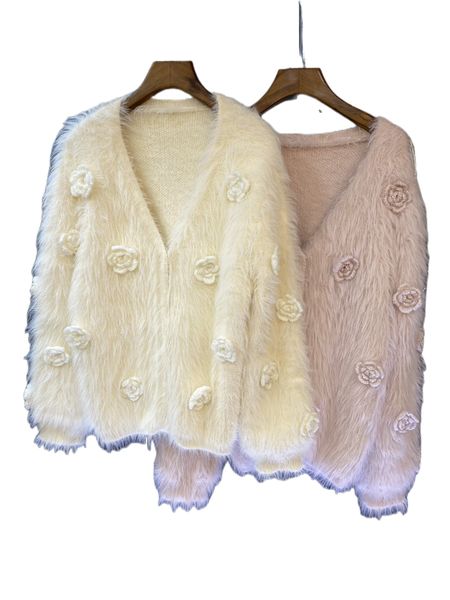 the latest v-neck white simple sweater in autumn and winter for women, White;black
the latest v-neck white simple sweater in autumn and winter for women, White;black